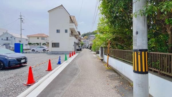 Land for Sale in Kochi City - 168.84 sqm Plot - Image 1