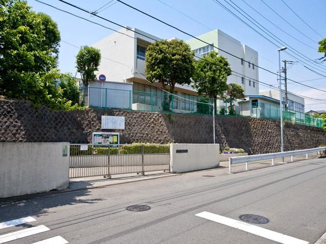 Renovated 2LDK House in Yokohama Asahi Ward 90.92m2 - Thumbnail 2