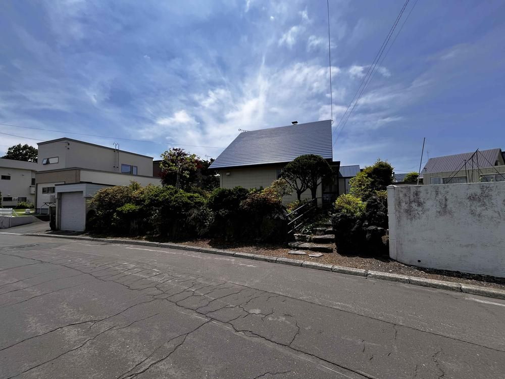 Land for Sale in Kitahiroshima, Hokkaido - 338 sqm - Thumbnail 4