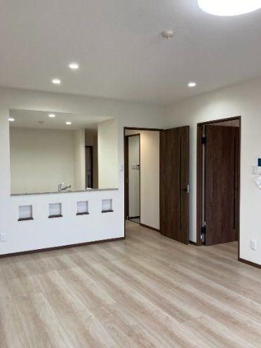 1LDK Apartment for Sale in Okinawa City, Okinawa - Thumbnail 3