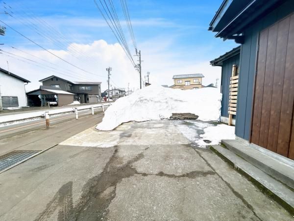 Renovated 4LDK House in Uonuma, Niigata - 1399万円 - Thumbnail 3