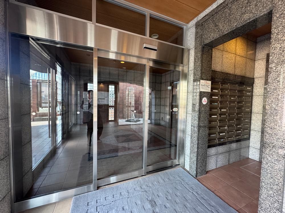Renovated 2LDK Apartment in Tama Ward, Kawasaki for Sale - Thumbnail 3