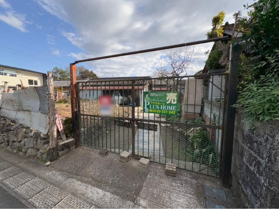 Land for Sale in Ochi Town, Kochi - 390m² Plot, No Building Conditions - Thumbnail 2