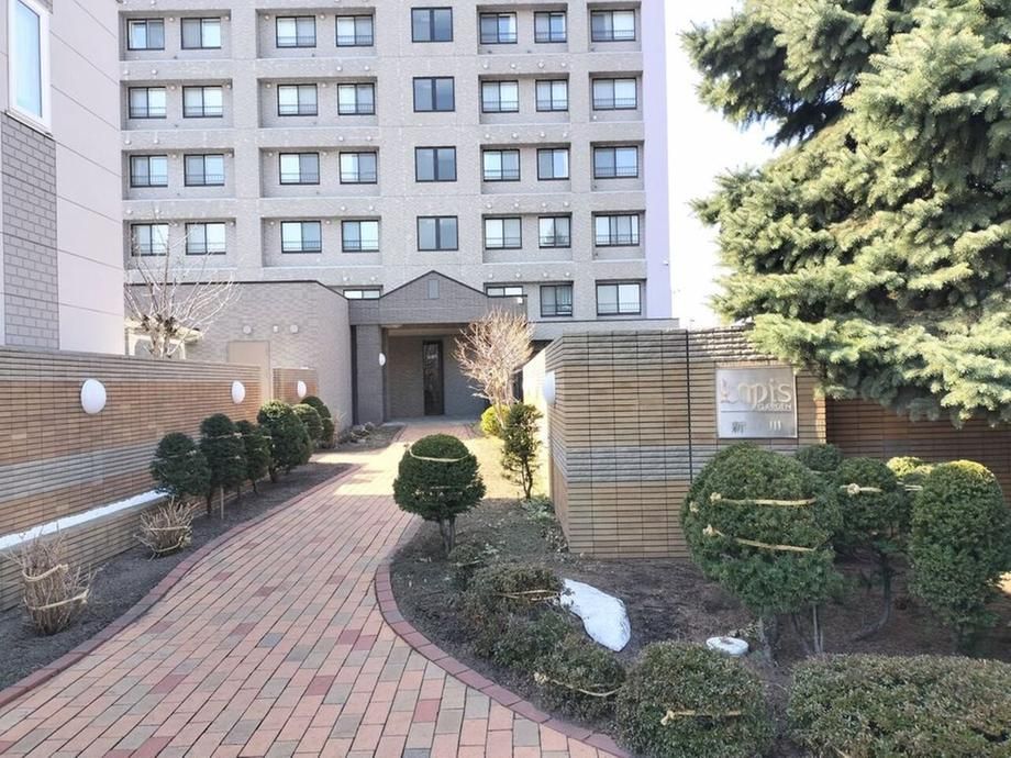 3LDK Apartment for Sale in Sapporo Kita Ward, 82m2 - Thumbnail 3