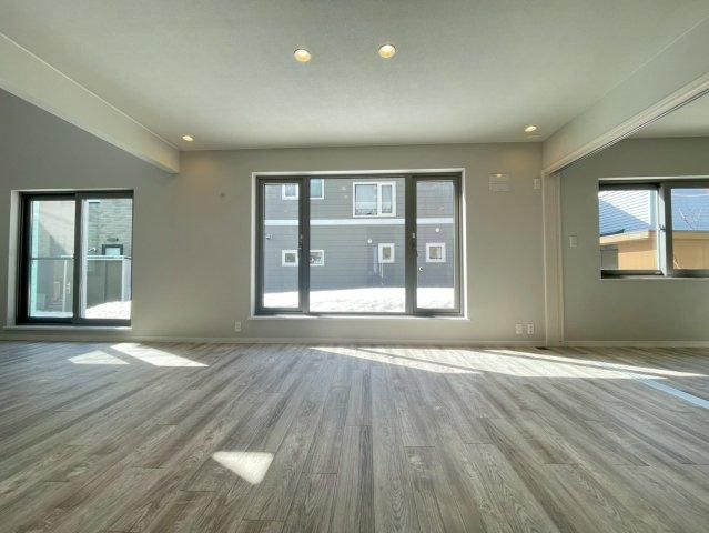 Renovated 4LDK House in Sapporo Kita Ward with Garden - Thumbnail 4