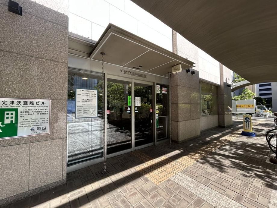 2LDK+S Apartment in Minato Ward, Tokyo - 78.85 sqm - Thumbnail 4