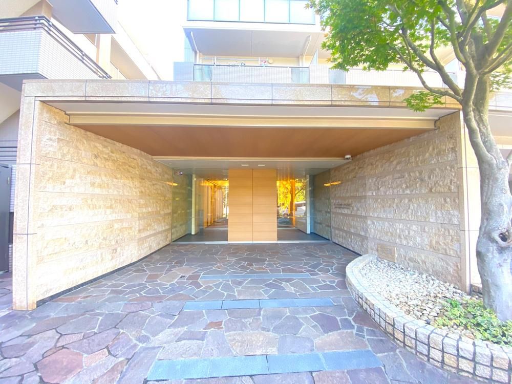 3LDK Apartment for Sale in Takatsu Ward, Kawasaki - Thumbnail 3