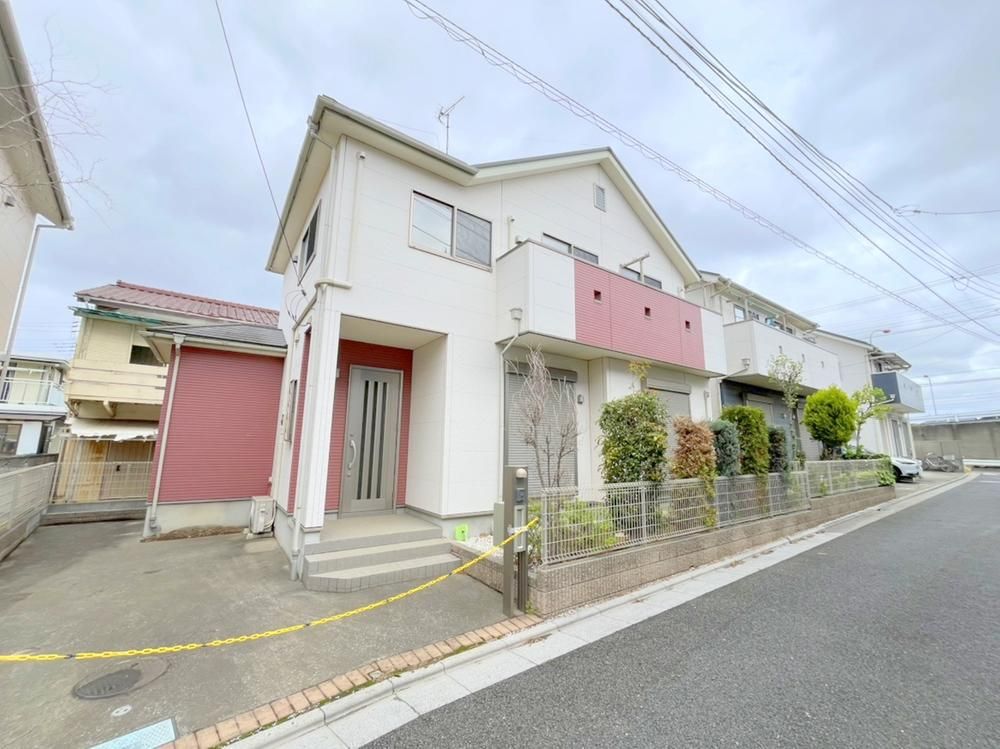 4LDK Detached House for Sale in Kita-ku, Saitama City - Thumbnail 2