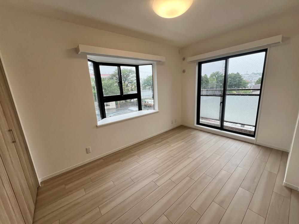 Renovated 3LDK Apartment in Kawasaki Takatsu Ward - Thumbnail 2