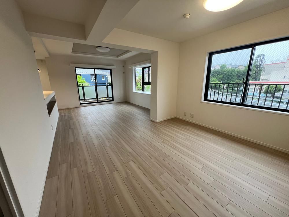 Renovated 3LDK Apartment in Kawasaki Takatsu Ward - Thumbnail 4