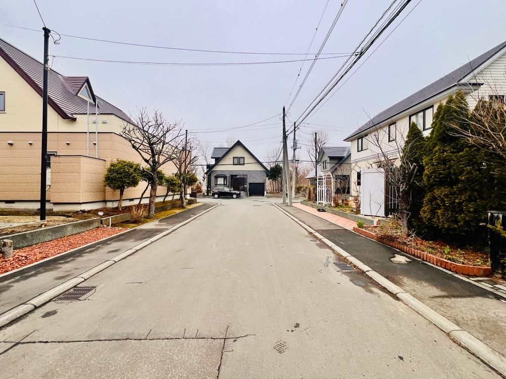 Spacious 4LDK House for Sale in Sapporo, Hokkaido - Thumbnail 4