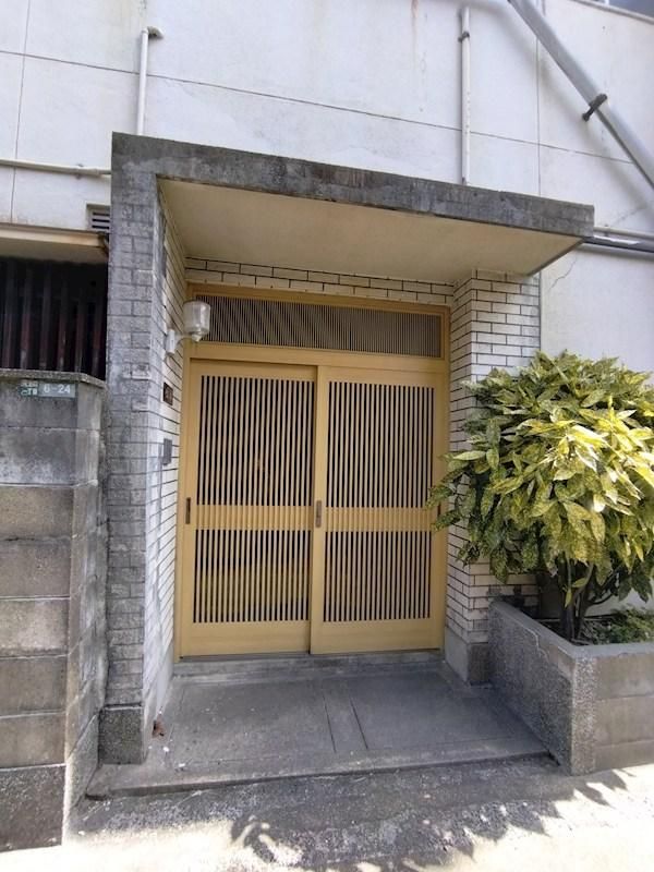 5LDK RC House for Sale in Yahatahigashi Ward, Kitakyushu - Thumbnail 3