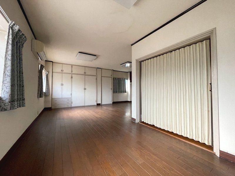 5LDK RC House for Sale in Yahatahigashi Ward, Kitakyushu - Thumbnail 4