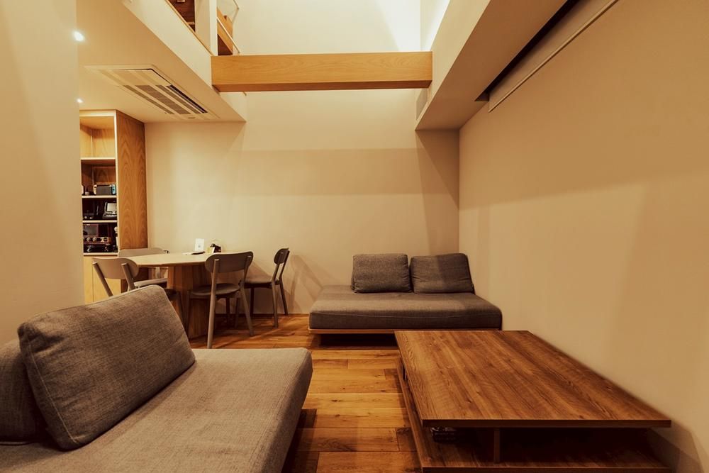1LDK House for Sale in Minami Aoyama, Minato-ku - Thumbnail 2