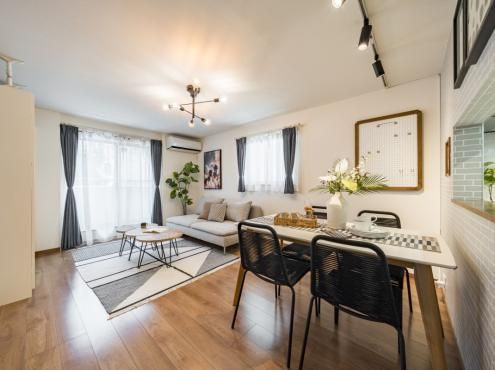 Spacious 2LDK+2S House for Sale in Hodogaya-ku, Yokohama - Thumbnail 2