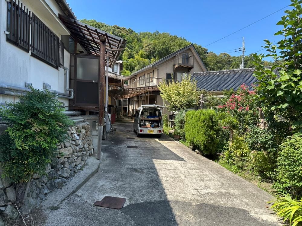 4LDK Detached House for Sale in Kaita, Hiroshima - Thumbnail 3