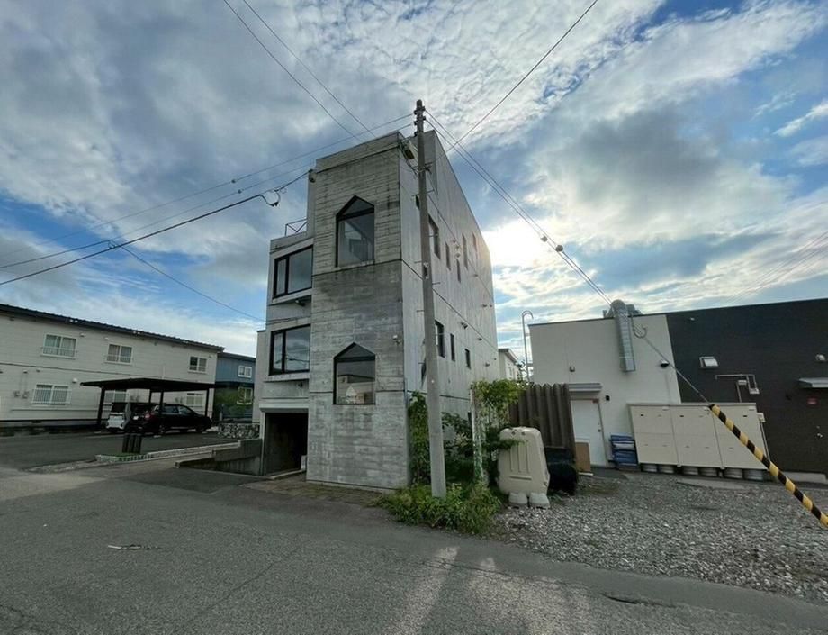 4LDK+S House in Obihiro with 266m2 Land for 29 Million Yen - Thumbnail 3