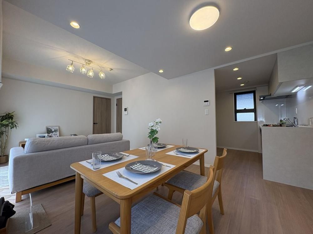 Renovated 3LDK Apartment for Sale in Ebina, Kanagawa - Thumbnail 4