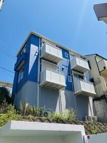 Renovated 2LDK Apartment Near Kamikozuke Station in Yokohama - Thumbnail 4