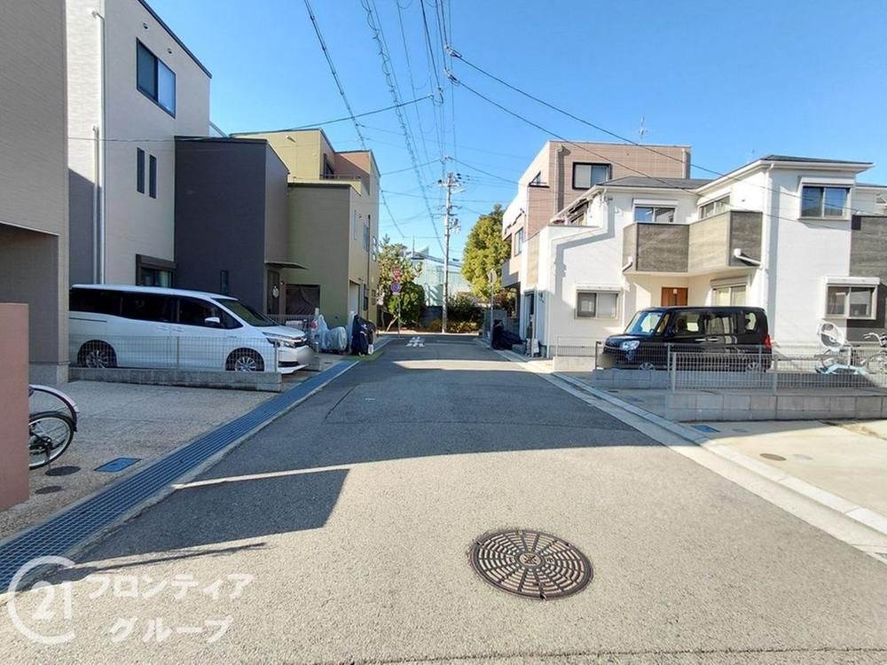 Renovated 4LDK House in Amagasaki, Hyogo - Thumbnail 2