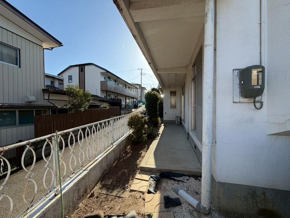 7DK+S House on 208sqm Corner Lot in Sendai's Yagiyama - Thumbnail 2