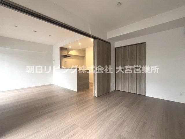 Renovated 2LDK Apartment Near Omiya Koen Station Saitama - Thumbnail 2