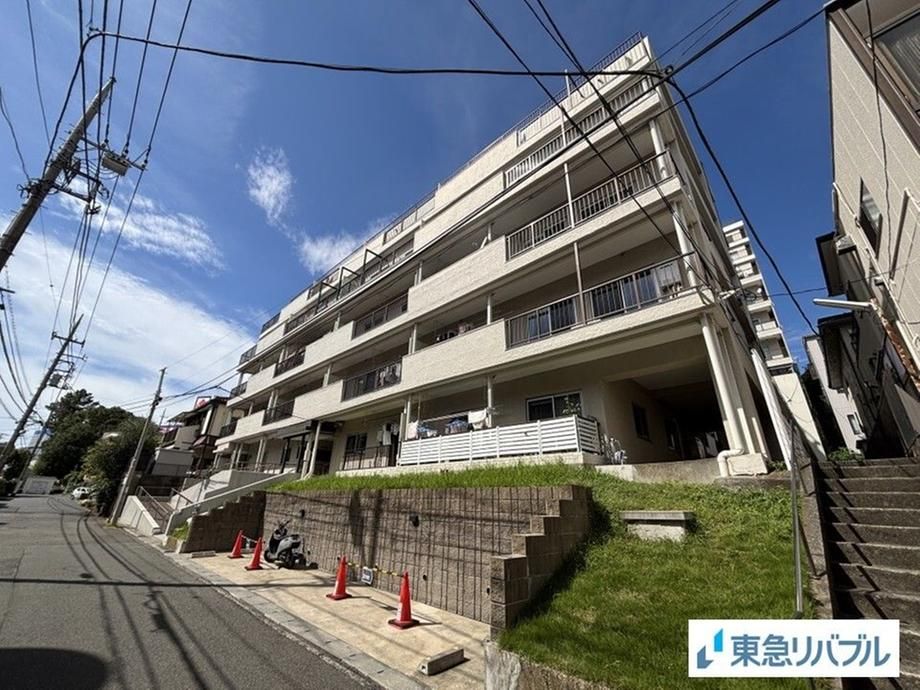 Renovated 1R Apartment in Fujigaoka, Yokohama - Thumbnail 3