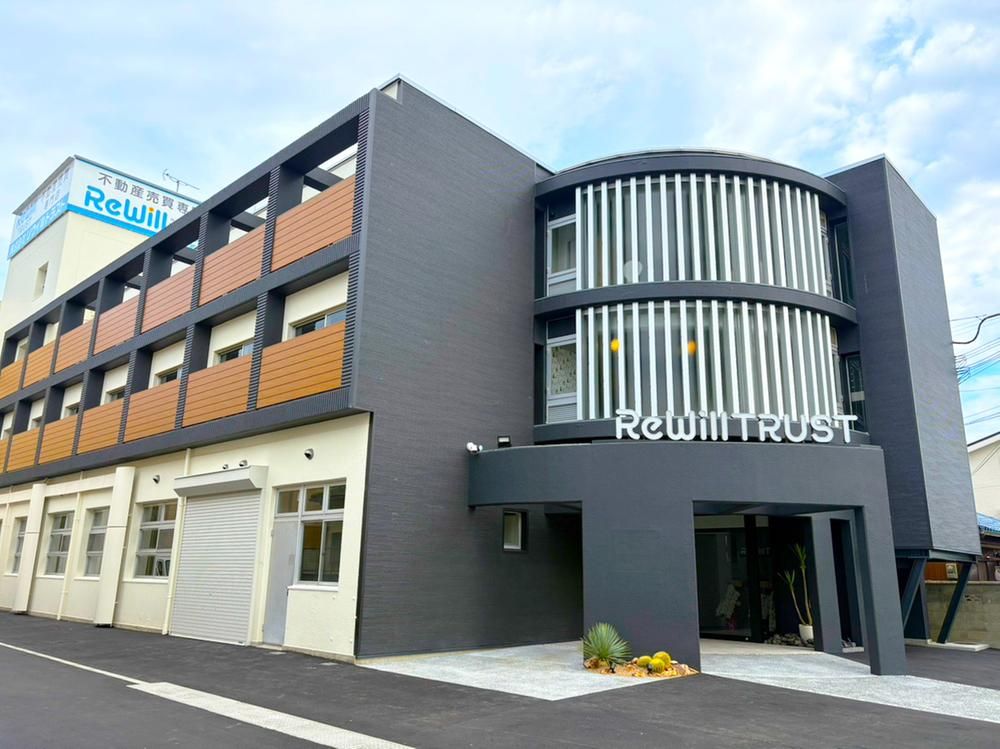 Renovated 3LDK House with Ocean View in Hannan, Osaka - Thumbnail 2
