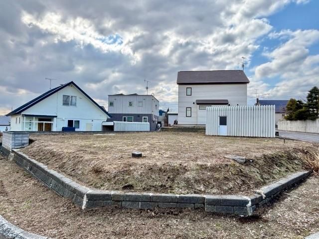 Land for Sale in Kitahiroshima, Hokkaido – 378m² Corner Plot - Thumbnail 2