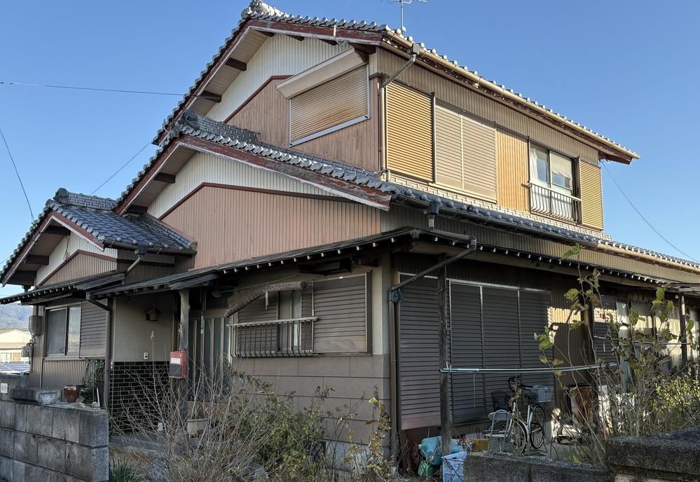 6DK Detached House for Sale in Kamikita-cho, Tokushima - Thumbnail 2