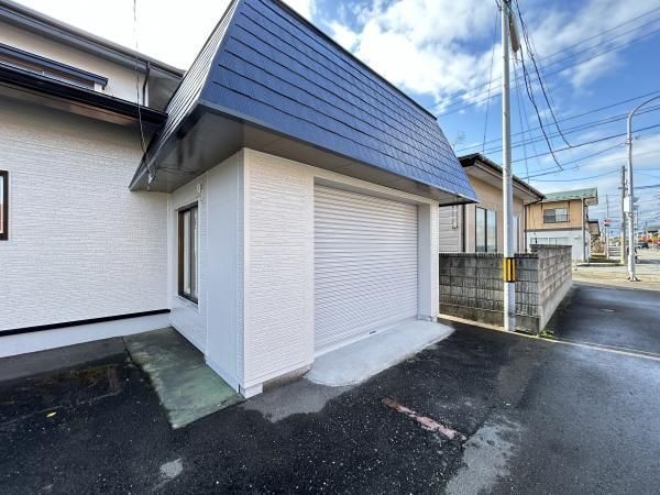 Renovated 4LDK House in Akita City with 217m² Land - Thumbnail 2
