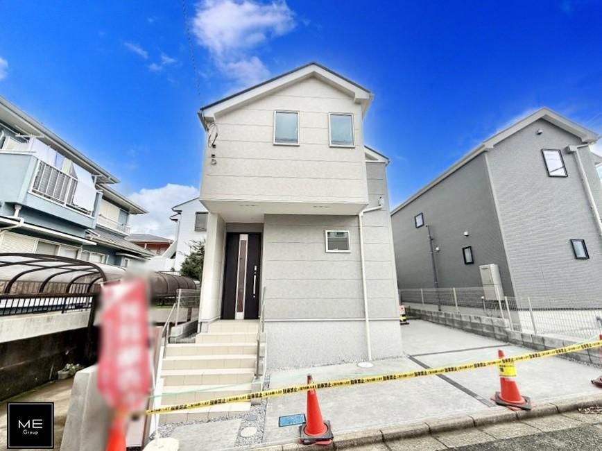 Hillside house with valley views in Sakata, Yamagata Prefecture