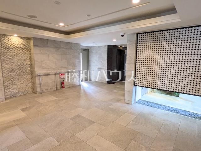 2LDK Apartment for Sale in Ginowan, Okinawa - 60.22 sqm - Thumbnail 4
