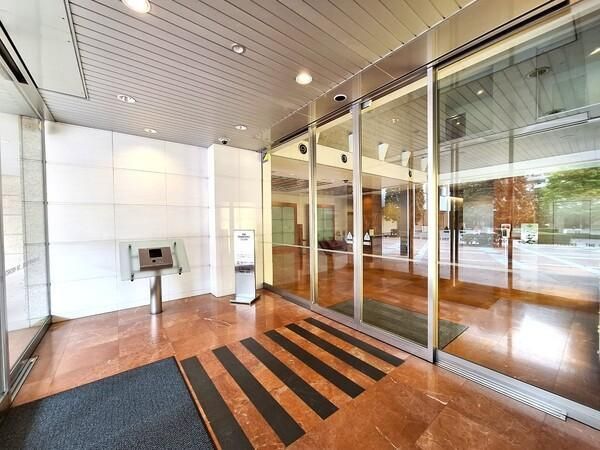 2LDK 80.38m² Apartment for Sale in Kanagawa Ward, Yokohama - Thumbnail 2