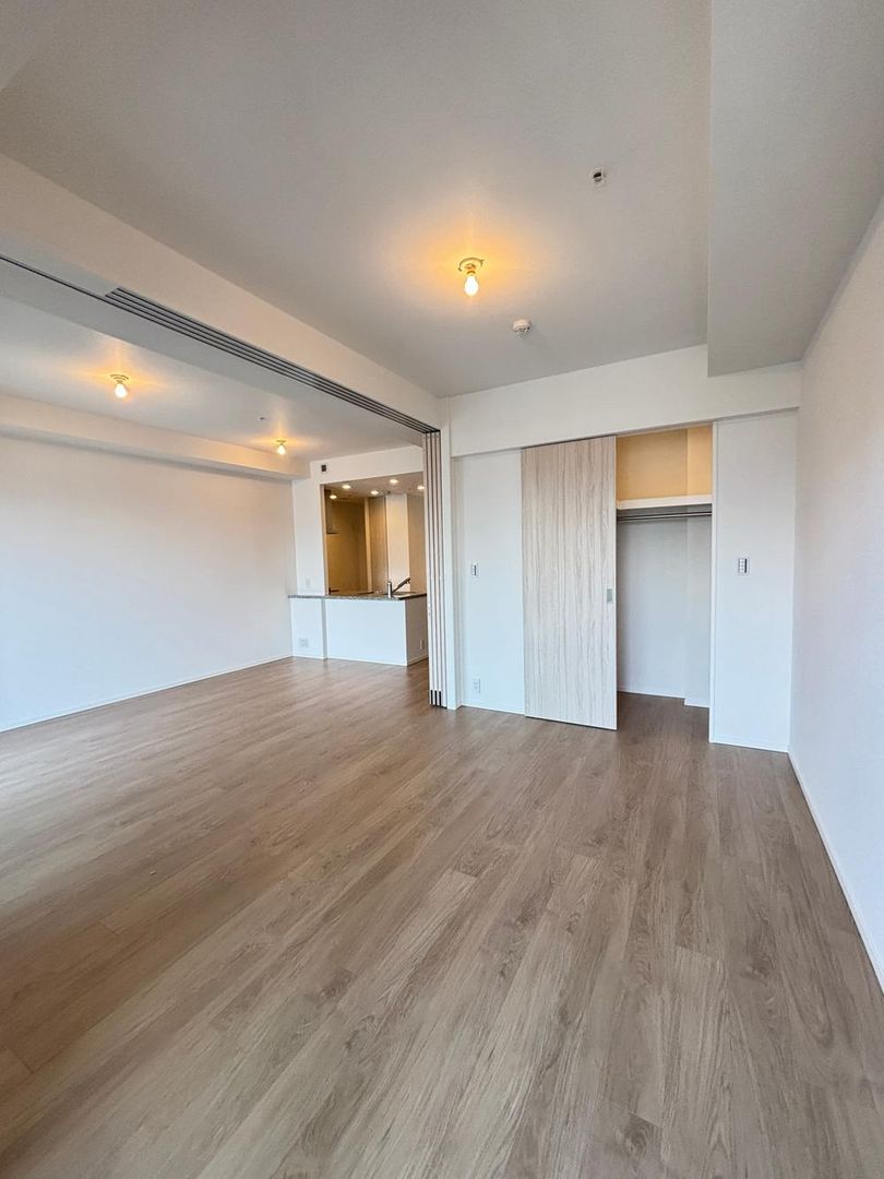 Grand City Tower Tsukishima 2LDK+S New Apartment Chuo Tokyo - Thumbnail 4
