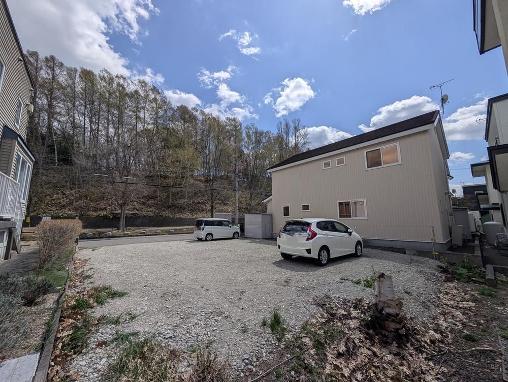 Land for Sale in Minami-ku, Sapporo near Jieitaimae Station - Thumbnail 3