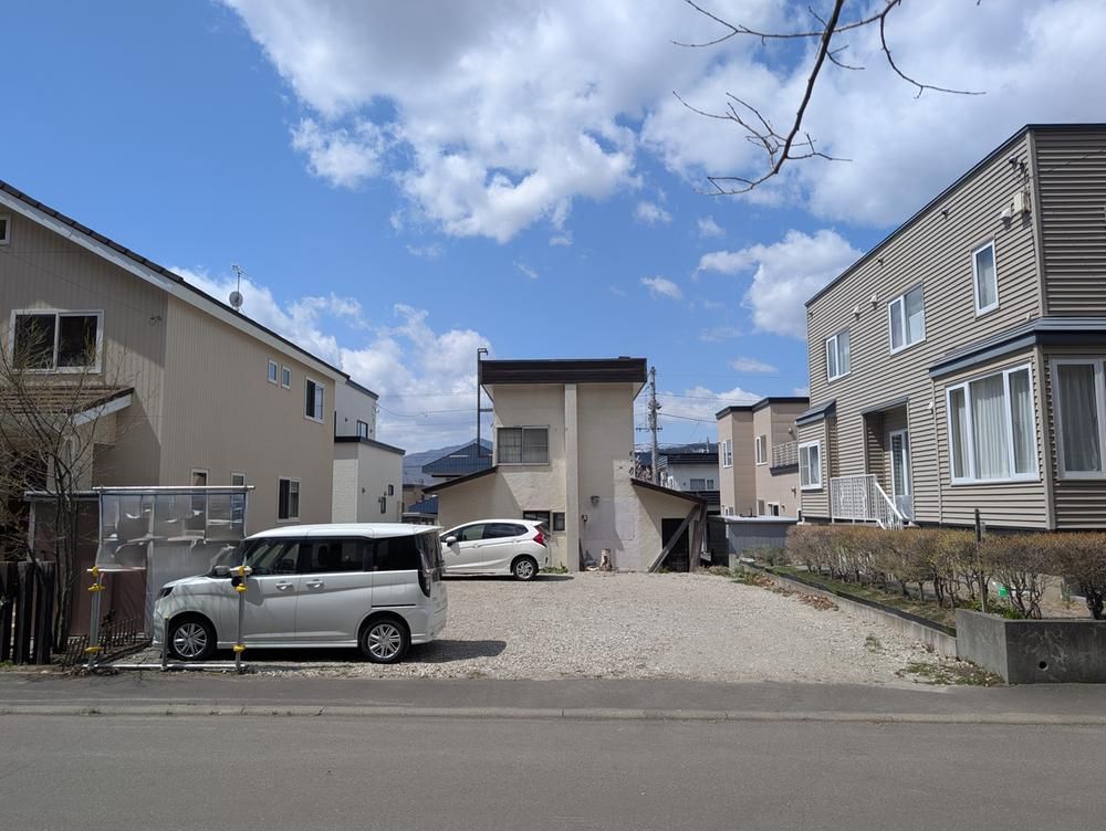 Land for Sale in Minami-ku, Sapporo near Jieitaimae Station - Thumbnail 2