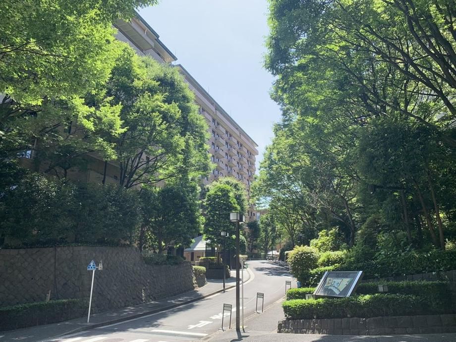 2LDK Apartment in Hiroo, Shibuya, Tokyo: 94.33 sqm - Thumbnail 2