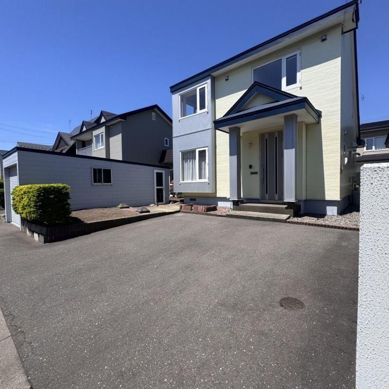 4LDK Detached House for Sale in Tomakomai, Hokkaido - Thumbnail 2