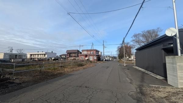 Land for Sale in Sumiyoshi, Chitose City, Hokkaido - 330 sqm - Thumbnail 2