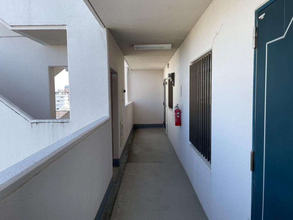 Renovated 4DK Apartment for Sale in Miyazaki City - Thumbnail 2