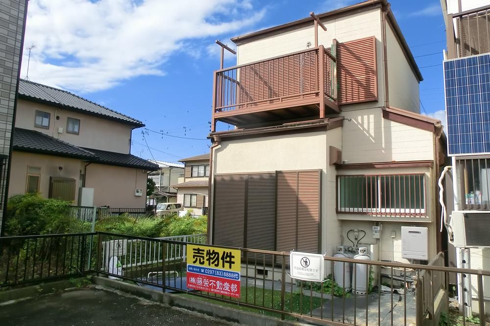 3DK Detached House in Toride, Ibaraki - 7 Million Yen - Thumbnail 2