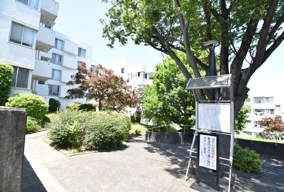 Renovated 1LDK Apartment for Sale in Miyamae-ku, Kawasaki - Thumbnail 3