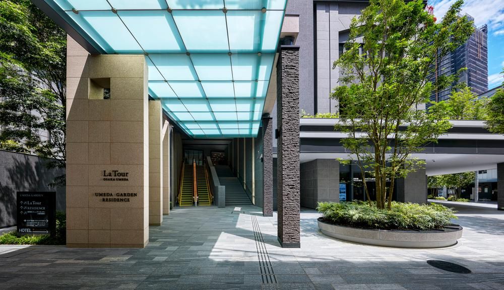 Umeda Garden Residence 3LDK+S Condo for Sale in Osaka - Thumbnail 2
