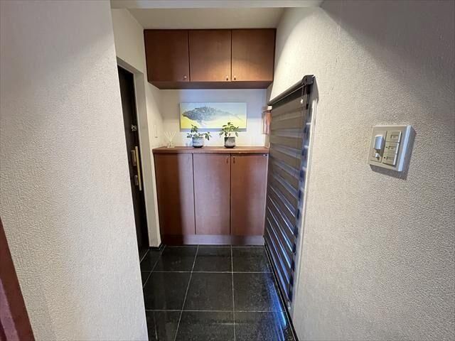 4LDK Top-Floor Apartment for Sale in Nagoya Minami Ward - Thumbnail 2