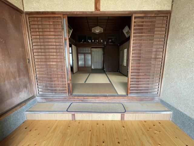 5DK Traditional House for Sale in Mitoyo City, Kagawa - Thumbnail 3