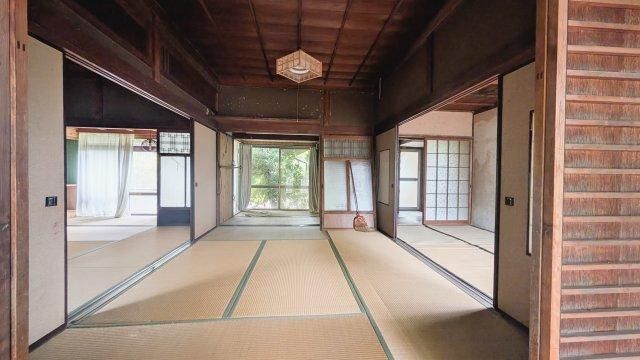 5DK Traditional House for Sale in Mitoyo City, Kagawa - Thumbnail 2