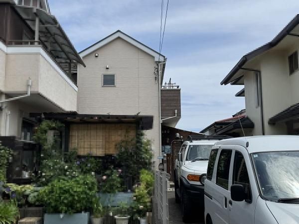 2007-Built 4LDK House in Quiet Hachioji, Tokyo - Thumbnail 2