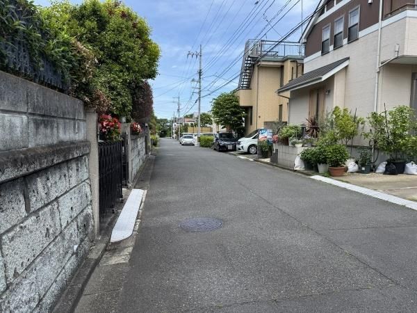 2007-Built 4LDK House in Quiet Hachioji, Tokyo - Thumbnail 3