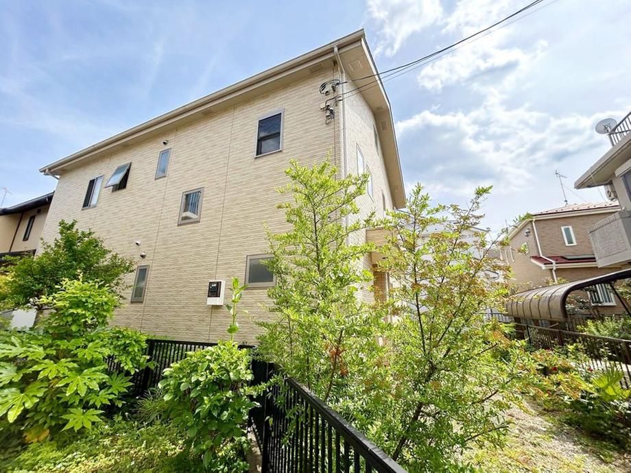 6LDK House for Sale in Ome, Tokyo – 140.47m2 - Thumbnail 2